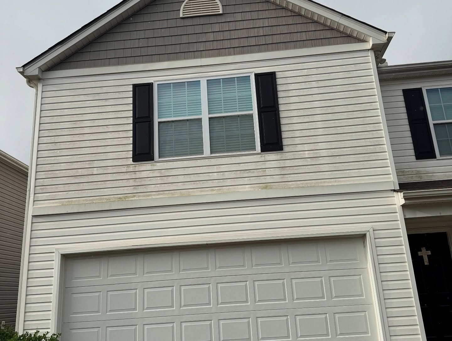 Yellow home exterior washed clean in Lincoln County NC